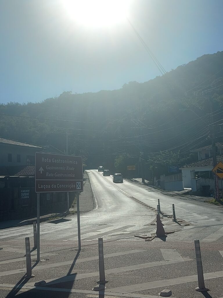 Acesso para a trilha do Gravatá em Florianópolis