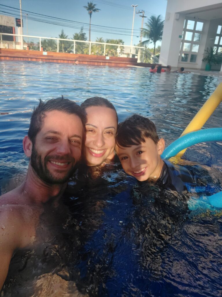 Na piscina do Hotel Vidam
