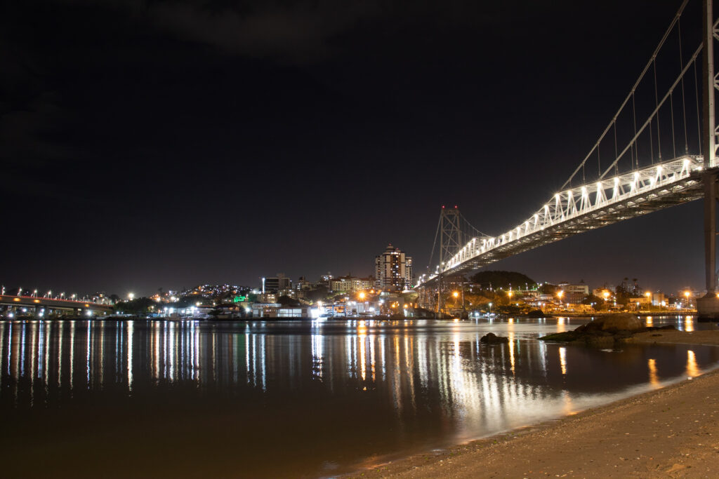 Foto da ponte Hercílio Luz