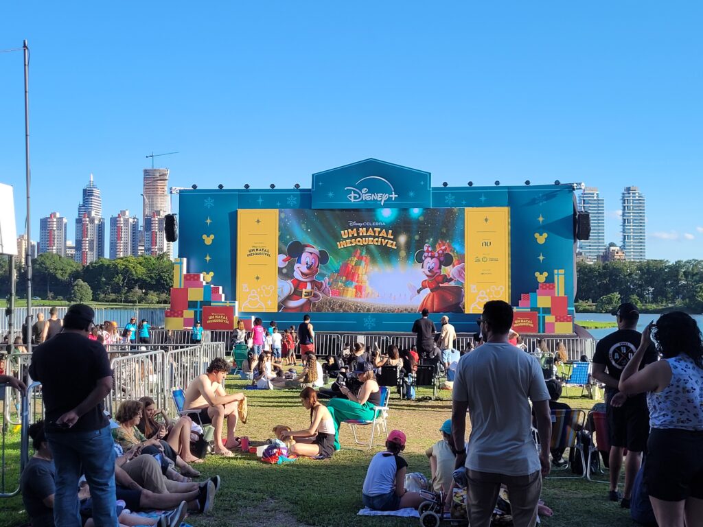 Telão Disney+ Open Air Curitiba