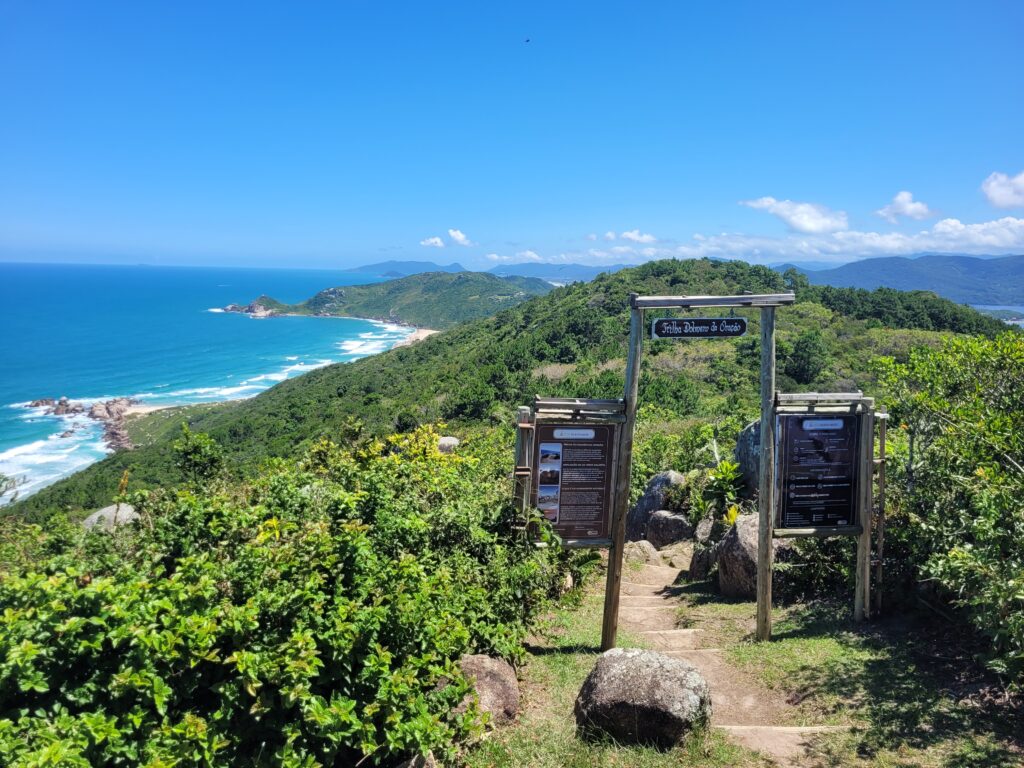 Chegada da Trilha Dólmen da Oração