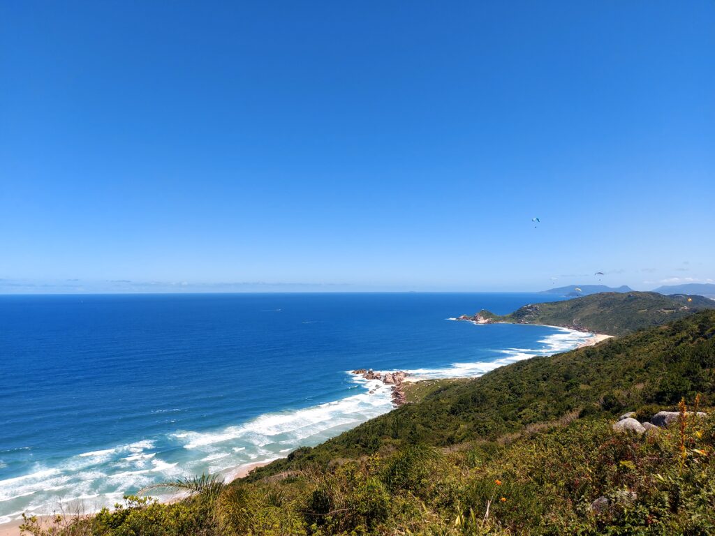 Vista das Praia Mole e Galheta na Trilha Dólmen da Oração