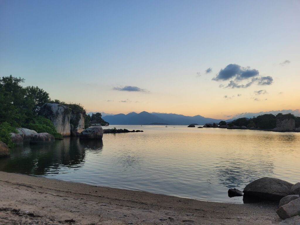 Praia do Abraão Florianópolis