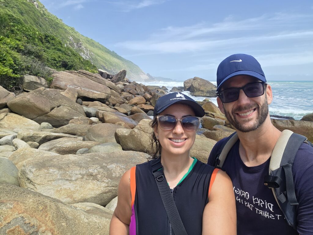 Casal na Praia da Solidão