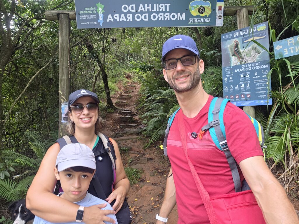 Início da trilha do Morro do Rapa