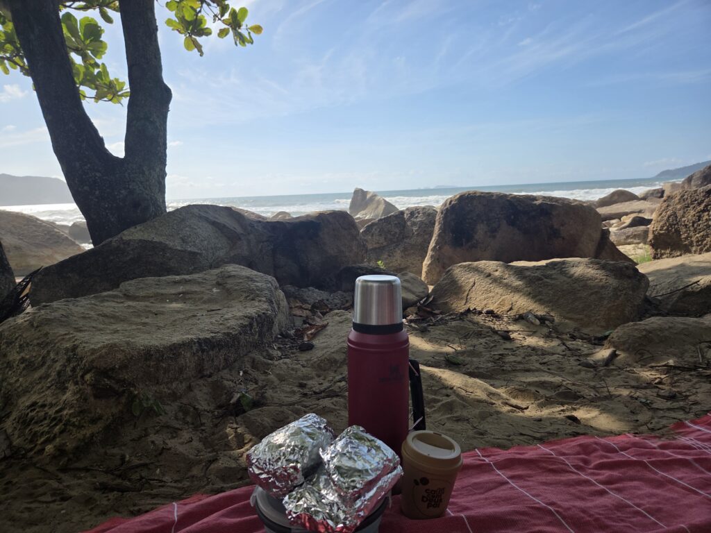 Piquenique na Praia do Saquinho