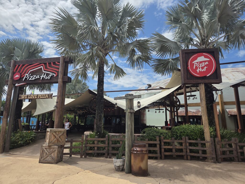 Pizza Hut Beto Carrero