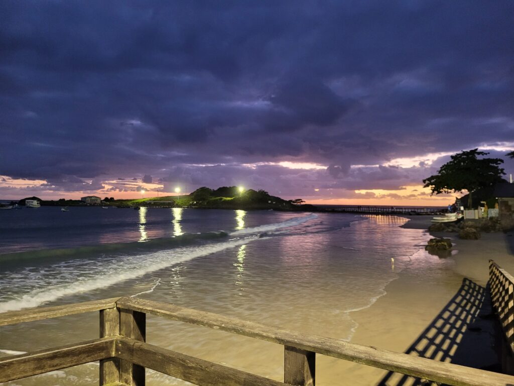 Amanhecer na Praia da Armação