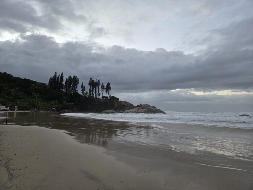 Amanhecer na Praia da Joaquina