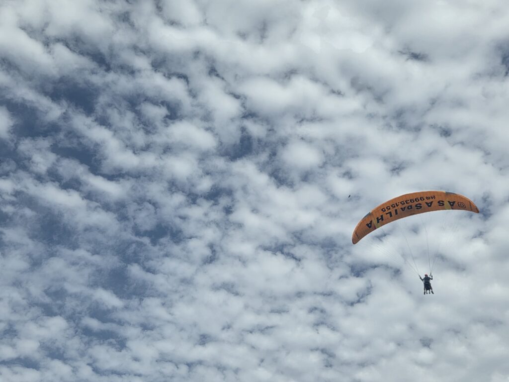 Parapente na Trilha do Gravatá