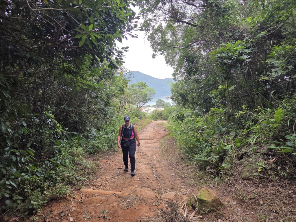 Trilha para Praia do Gravatá