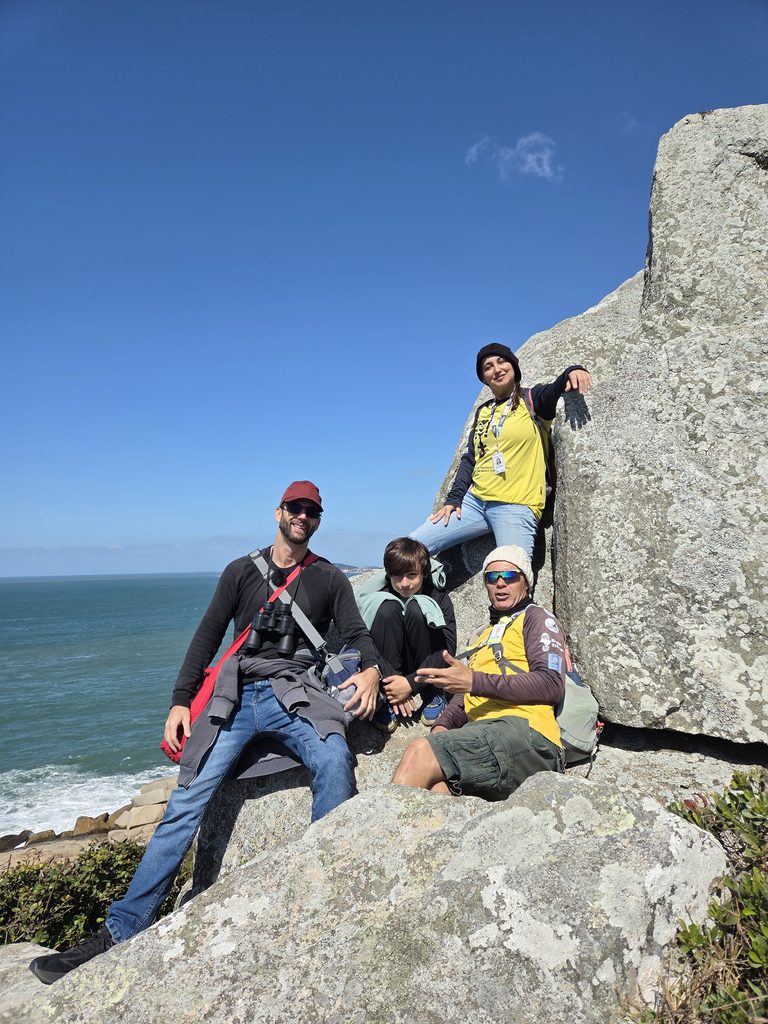 Avistando baleias na Praia da Ribanceira
