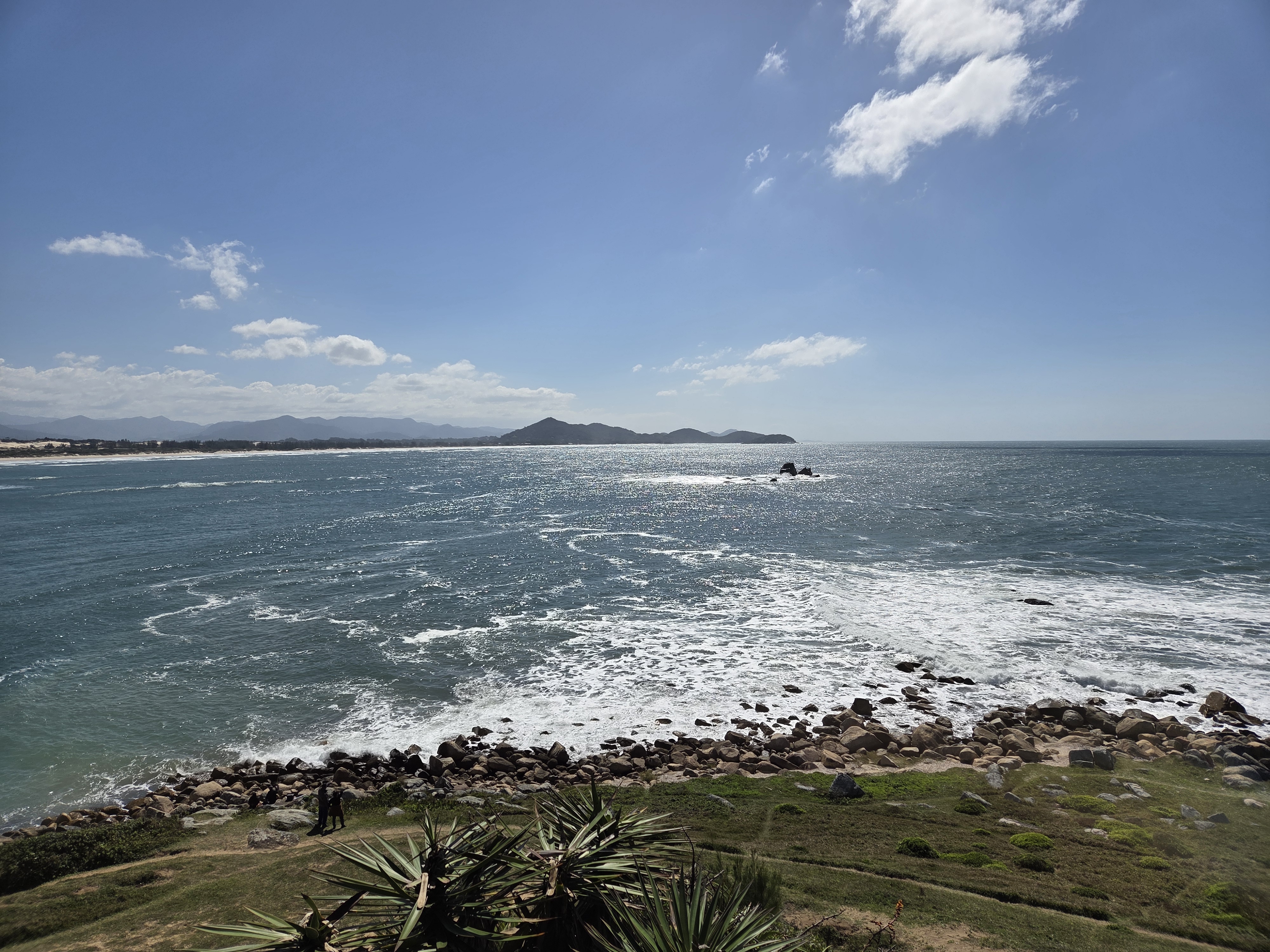 Avistando baleias na Praia da Ribanceira