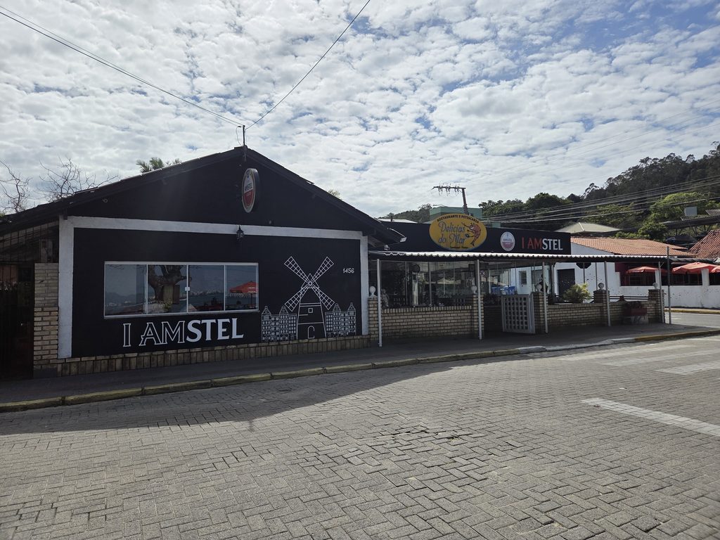 Gastronomia na praia do Sambaqui Florianópolis