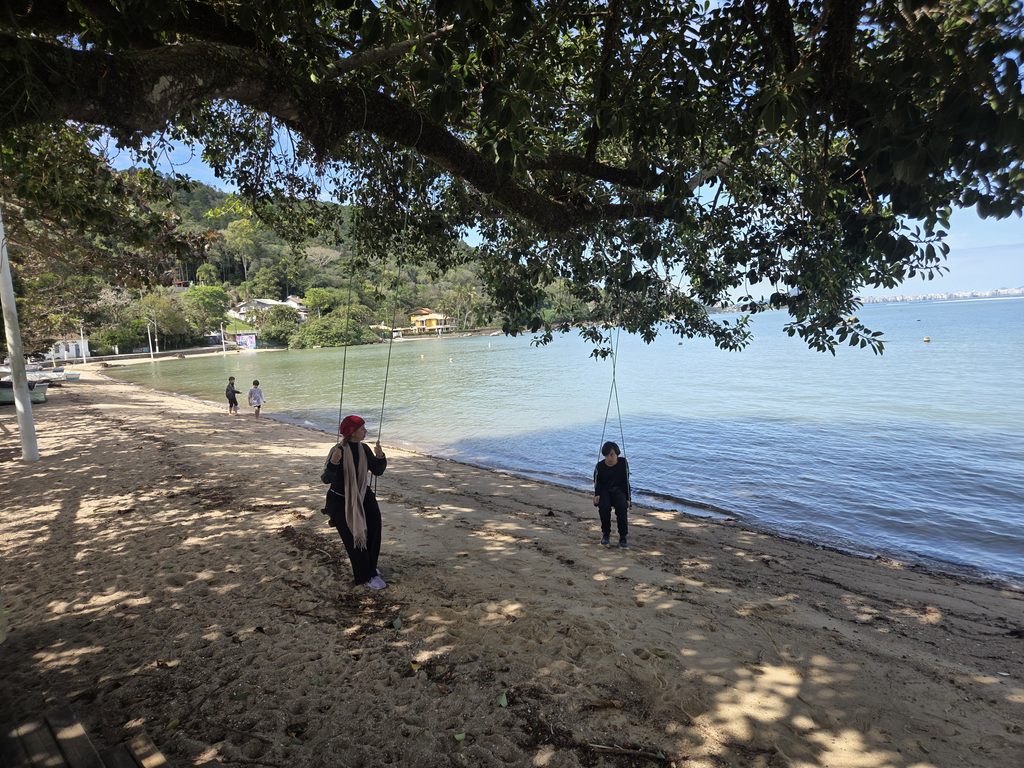 Praia do Sambaqui Florianópolis