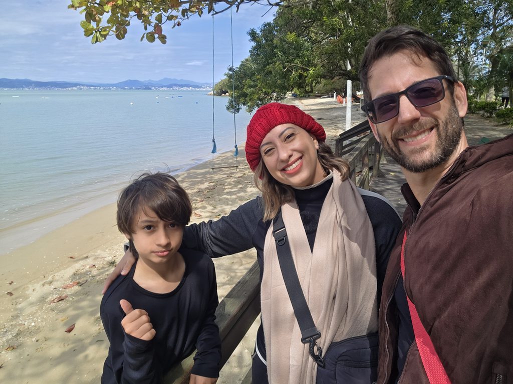 Praia do Sambaqui Florianópolis